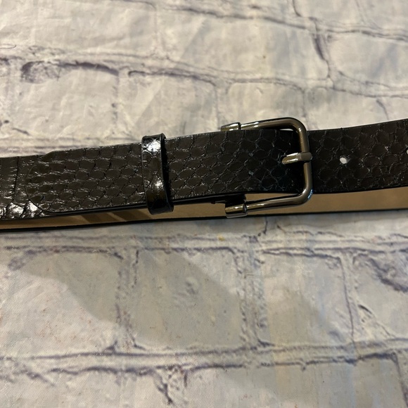 ANN TAYLOR GENUINE LEATHER CROC PRINT BLACK BELT WOMEN’S SIZE MEDIUM - Picture 4 of 9